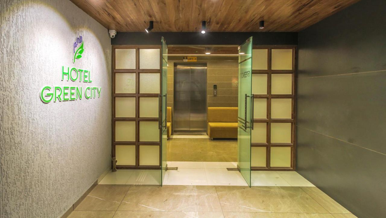 Hotel Green City Гандинагар Экстерьер фото