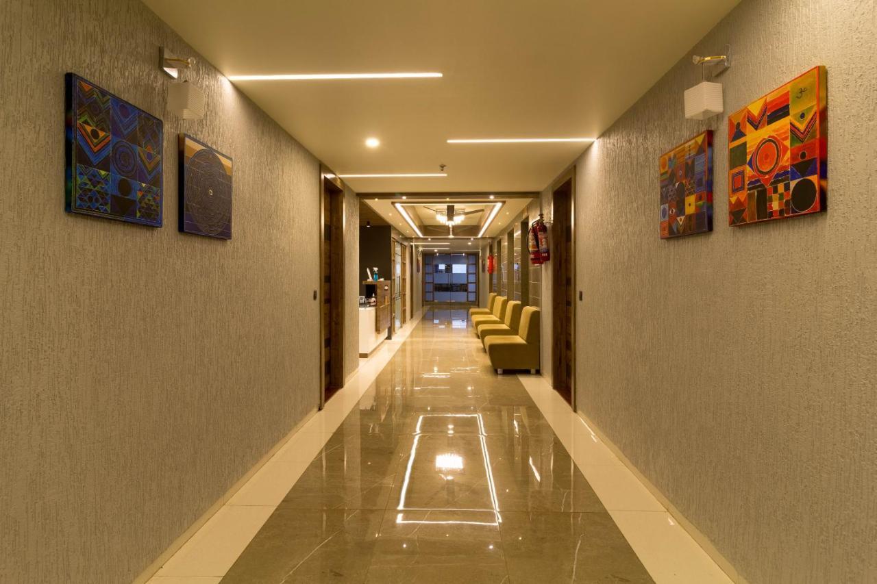 Hotel Green City Гандинагар Экстерьер фото